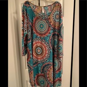 Beautiful dress & can be worn as tunic w/leggings